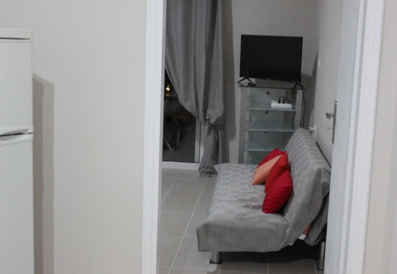 Zoe Apartments Tolón Eksteriør billede