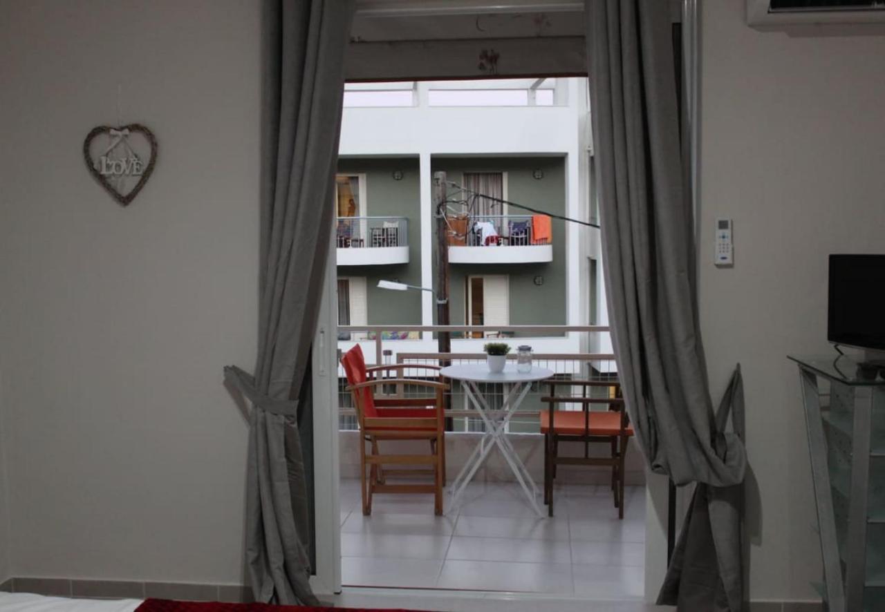 Zoe Apartments Tolón Eksteriør billede